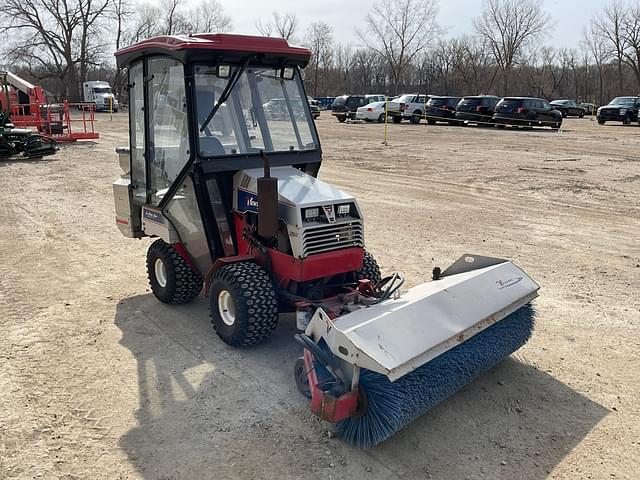 Image of Ventrac 4200VXD equipment image 2