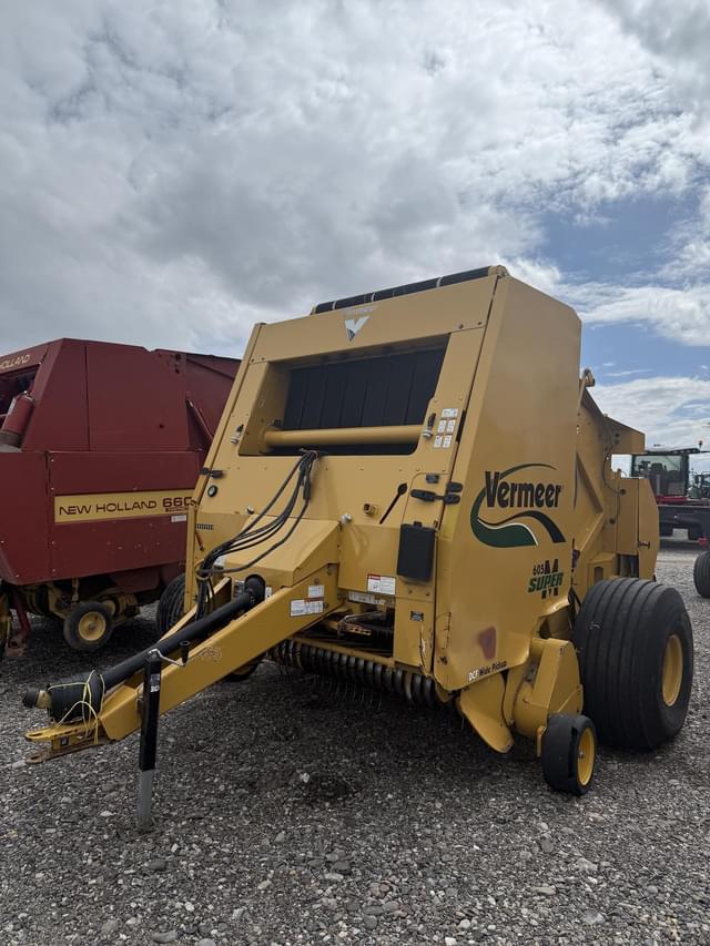 Image of Vermeer 605 Super M equipment image 3