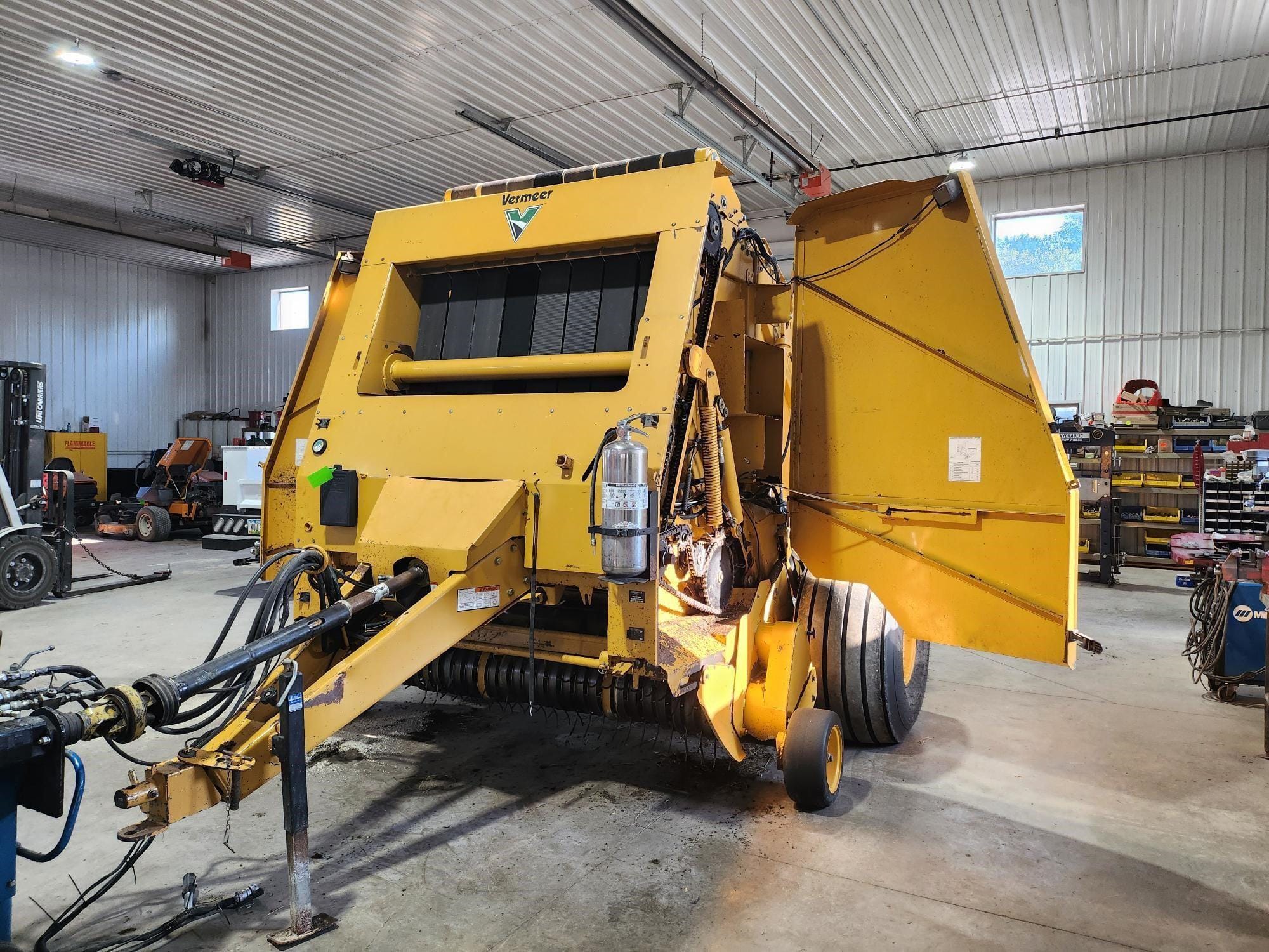 Main image Vermeer 605SM Cornstalk Special