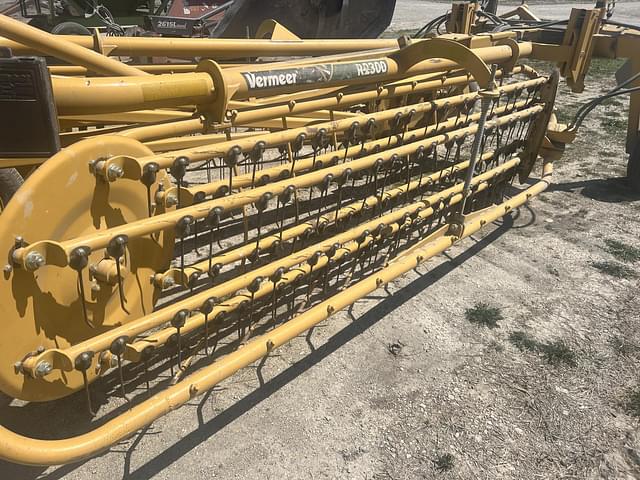 Image of Vermeer R2300 equipment image 3