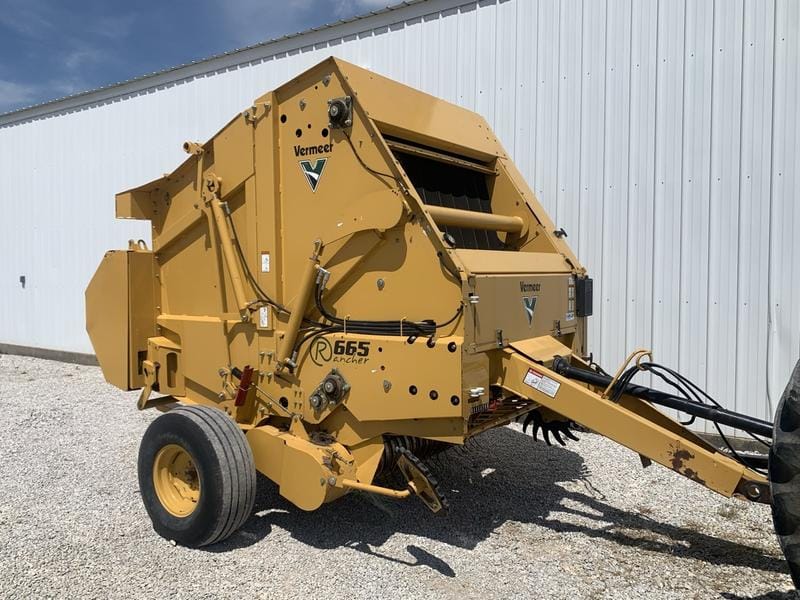 2011 Vermeer Rancher 665 Equipment Image0