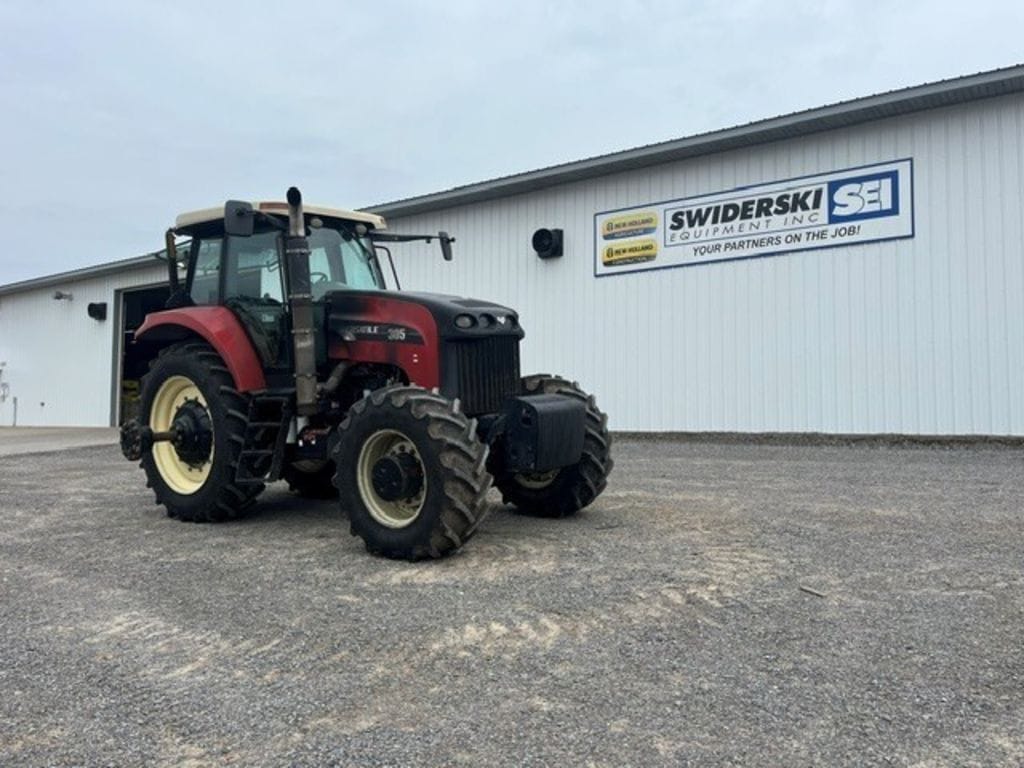 300 - 424 HP Tractors image