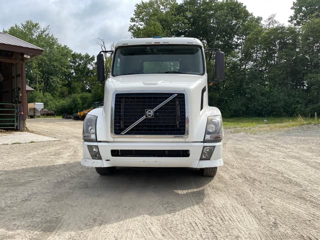 Image of Volvo D11 equipment image 1