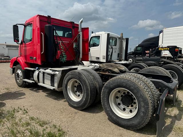 Image of Volvo D13 equipment image 2