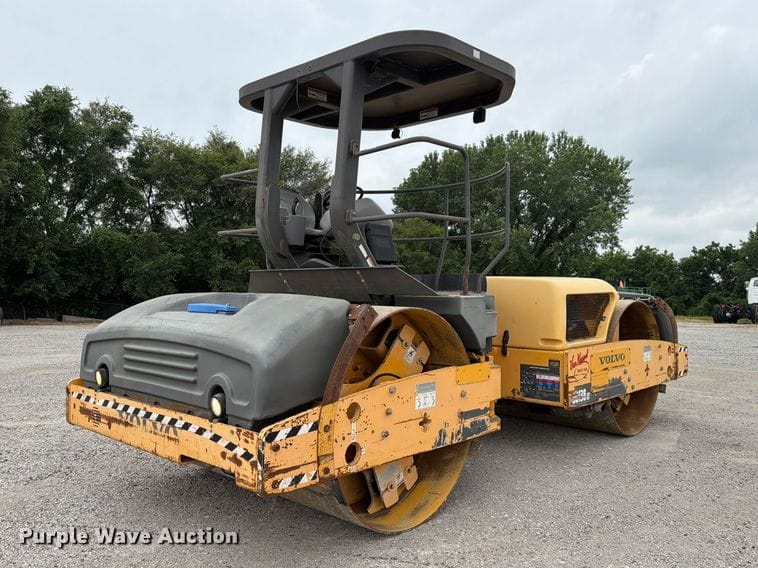 2011 Volvo DD138HF Equipment Image0