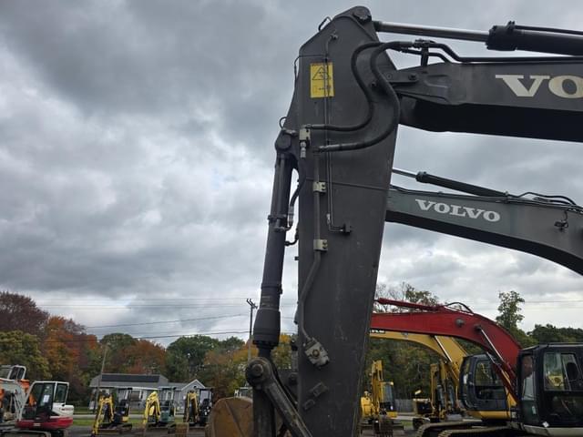 Image of Volvo EC160CL equipment image 3