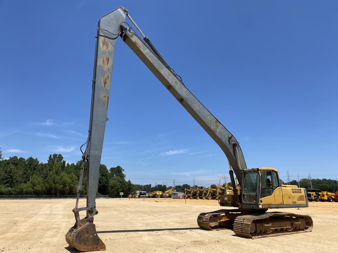 Image of Volvo EC240CL Primary image