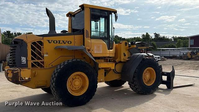 Image of Volvo L60F equipment image 4