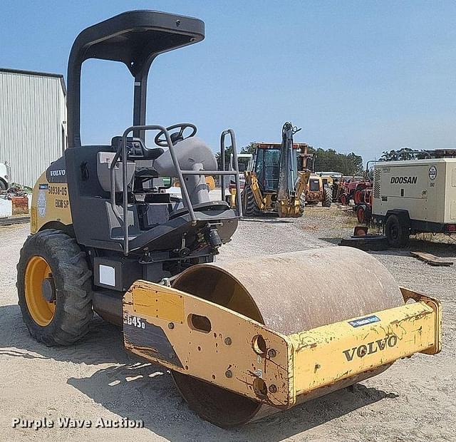 Image of Volvo SD45D equipment image 2