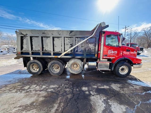 Image of Volvo VHD equipment image 2