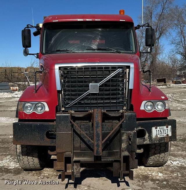 Image of Volvo VHD equipment image 1