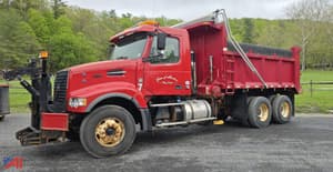 2011 Volvo VHD Image