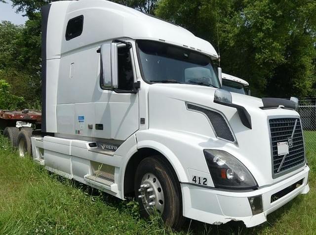 Image of Volvo VNL64T equipment image 4