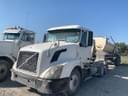 2011 Volvo VNL Image