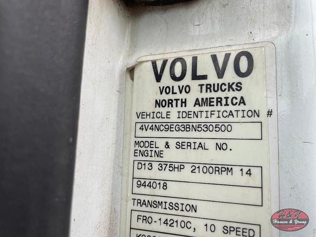 Image of Volvo VNL equipment image 1