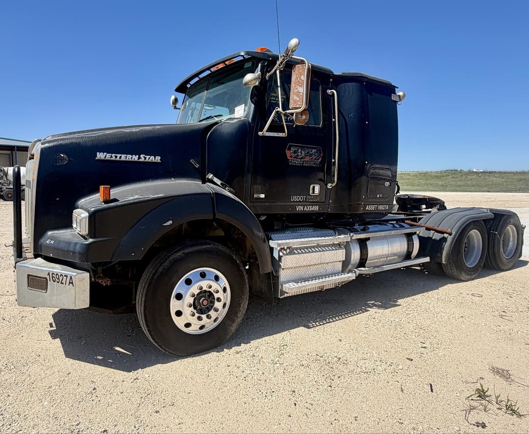 Image of Western Star 4900 Primary image