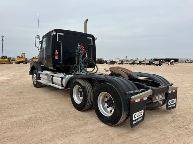 Image of Western Star 4900 equipment image 4