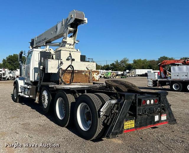 Image of Western Star 4900 equipment image 4