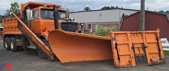 Image of Western Star 4900 SF equipment image 1