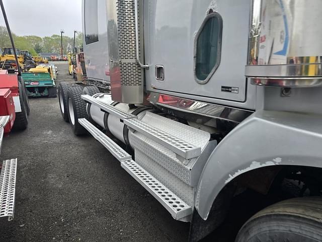 Image of Western Star 4900 equipment image 4