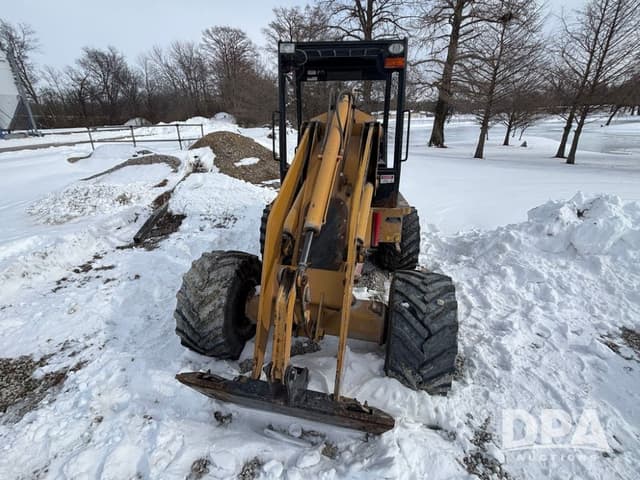 Image of Willmar Wrangler 4560 equipment image 1