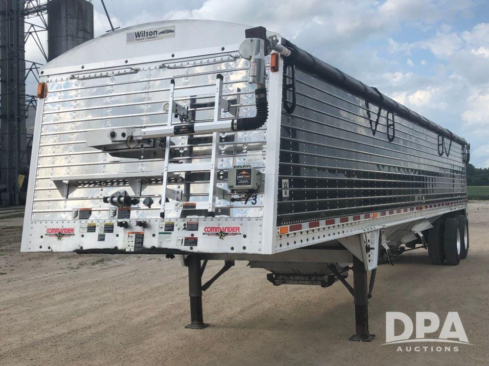 Main image Wilson Commander