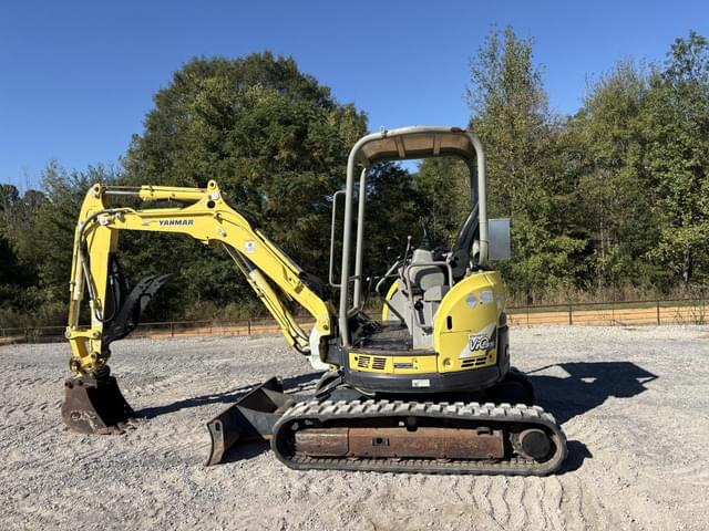Image of Yanmar VIO35 equipment image 2