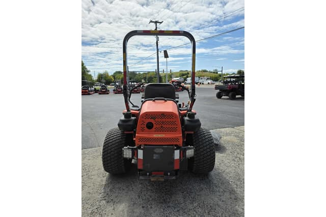 Image of Kubota ZD331 equipment image 4