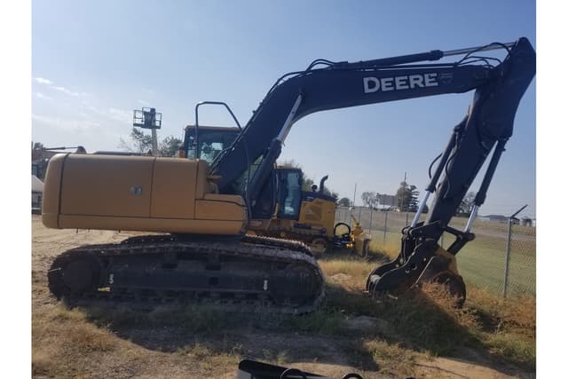 Image of John Deere 160D LC equipment image 2