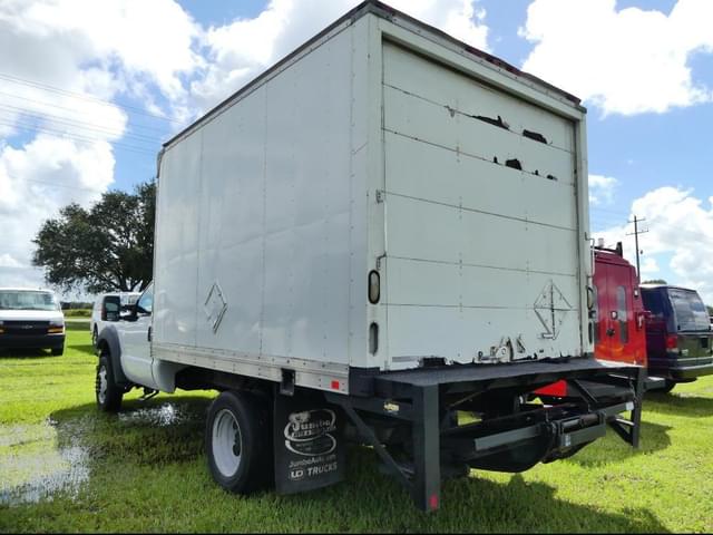 Image of Ford F-450 equipment image 3