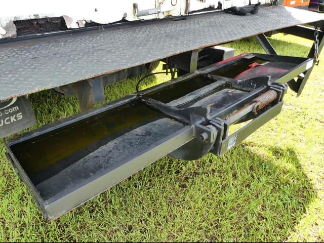 Image of Ford F-450 equipment image 4