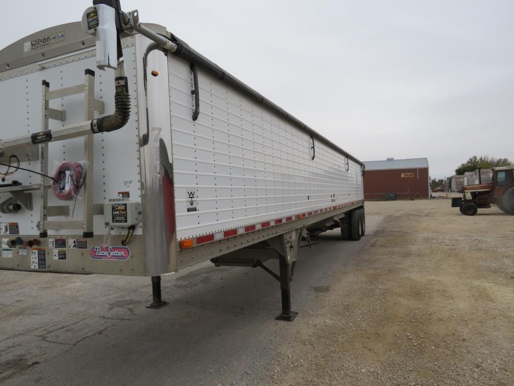 2012 Wilson Pacesetter Equipment Image0