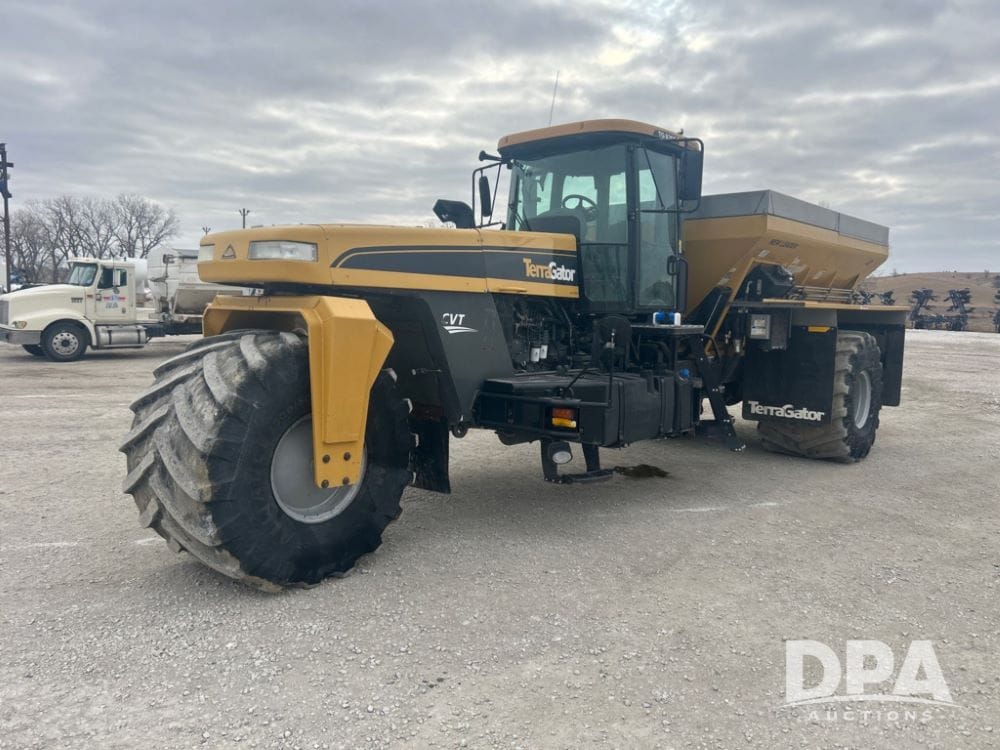 2012 Terra-Gator TG8300 Equipment Image0