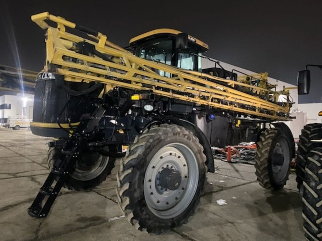 Main image RoGator RG900B