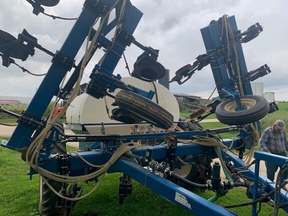 Image of Ag Systems 6400 equipment image 2