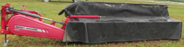 Image of Massey Ferguson 1330 equipment image 2