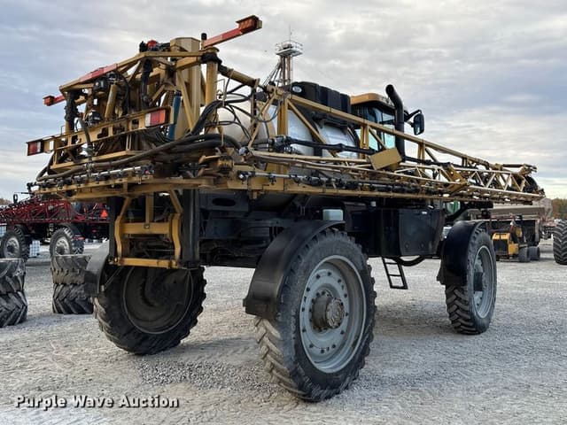 Image of RoGator RG1300 equipment image 4