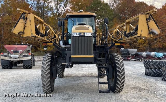 Image of RoGator RG1300 equipment image 1