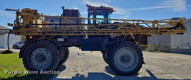 Image of RoGator RG1300 equipment image 3