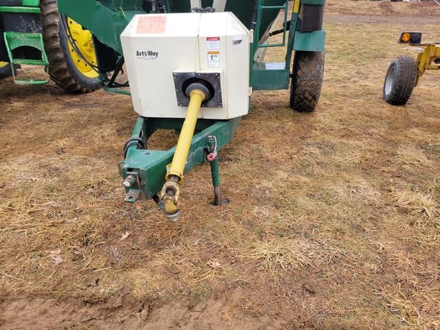 Image of Art's Way 6520 equipment image 2