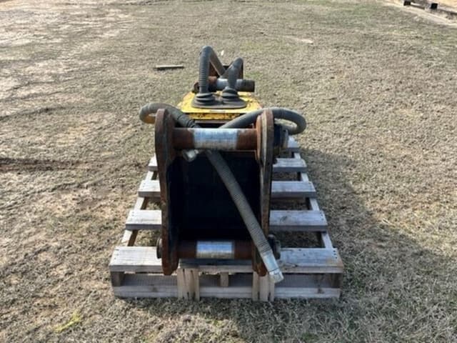 Image of Atlas Copco MB1700 equipment image 3