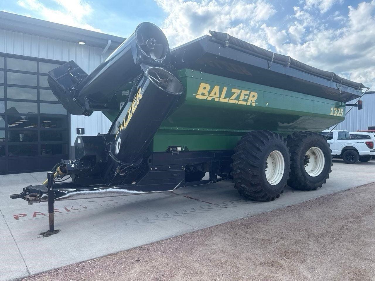 2012 Balzer 1325 Equipment Image0