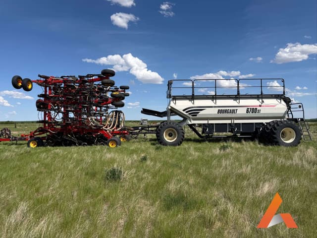 Image of Bourgault 3320 equipment image 1