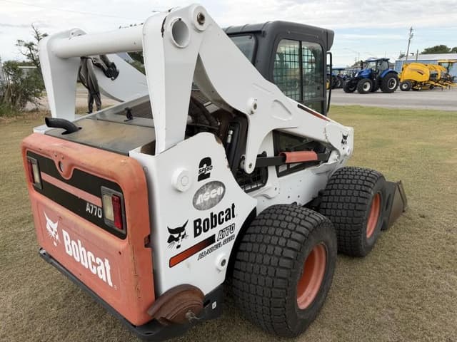 Image of Bobcat A770 equipment image 3