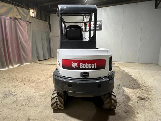 Image of Bobcat E32 equipment image 3