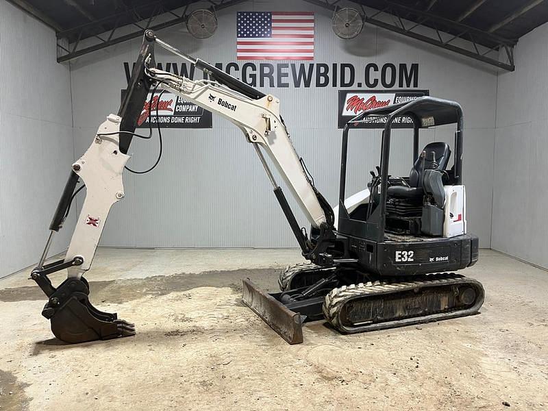 Image of Bobcat E32 Primary image