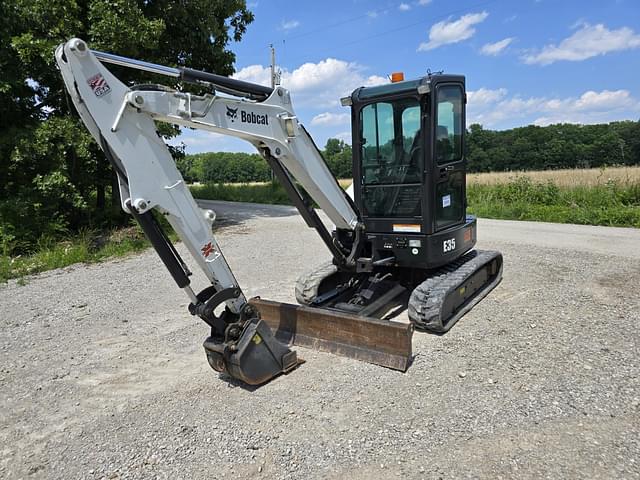 Image of Bobcat E35 equipment image 1