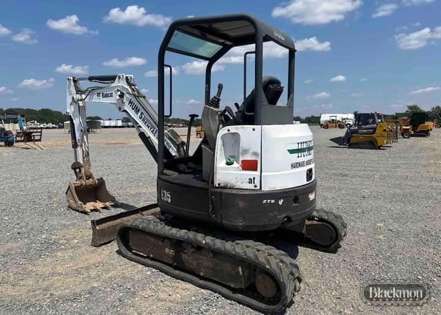 Image of Bobcat E35 equipment image 2