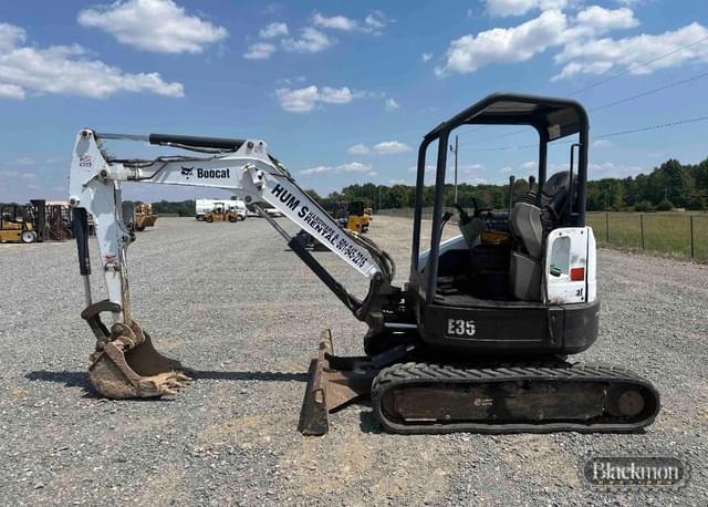 Image of Bobcat E35 equipment image 1