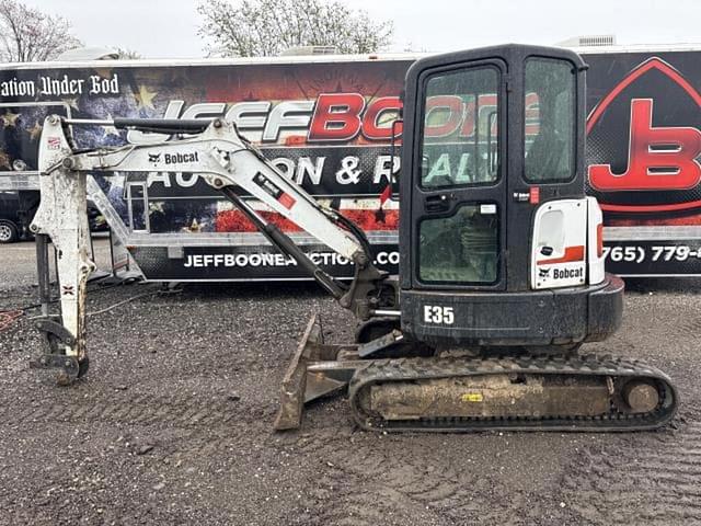 Image of Bobcat E35 equipment image 1